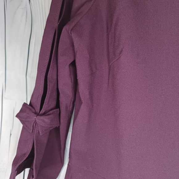 Tahari Arthur Levine 3/4 sleeve Womens 8 Dress Purple Pleated - Picture 10 of 16